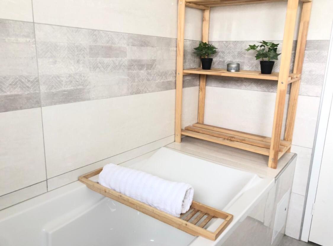 Loft Evasion , Parking Gratuit , 5 Min Auxerre Monéteau Exterior photo